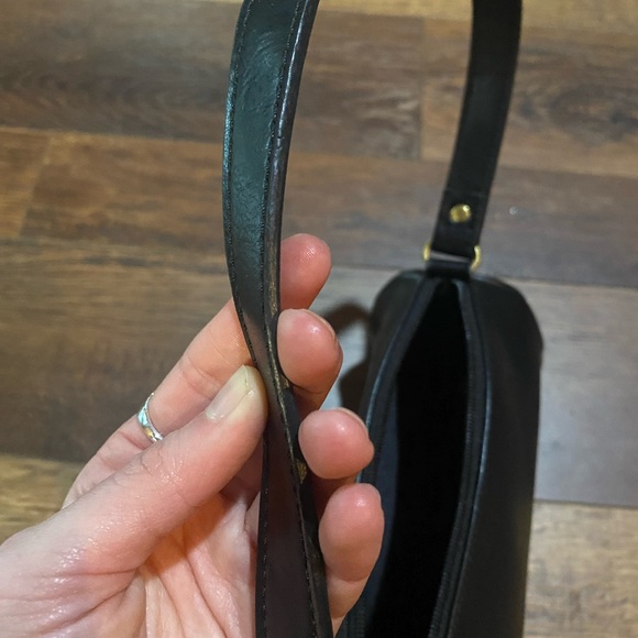 Vintage Liz Claiborne Black Shoulder Bag - Picture 6 of 9